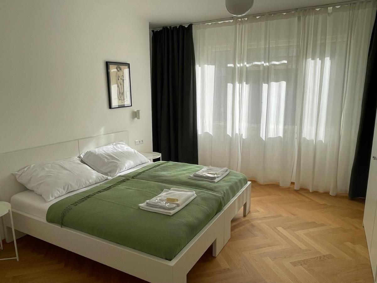 Skau Dunajska Family Two Bedroom Apartment Old Town Братислава Екстер'єр фото