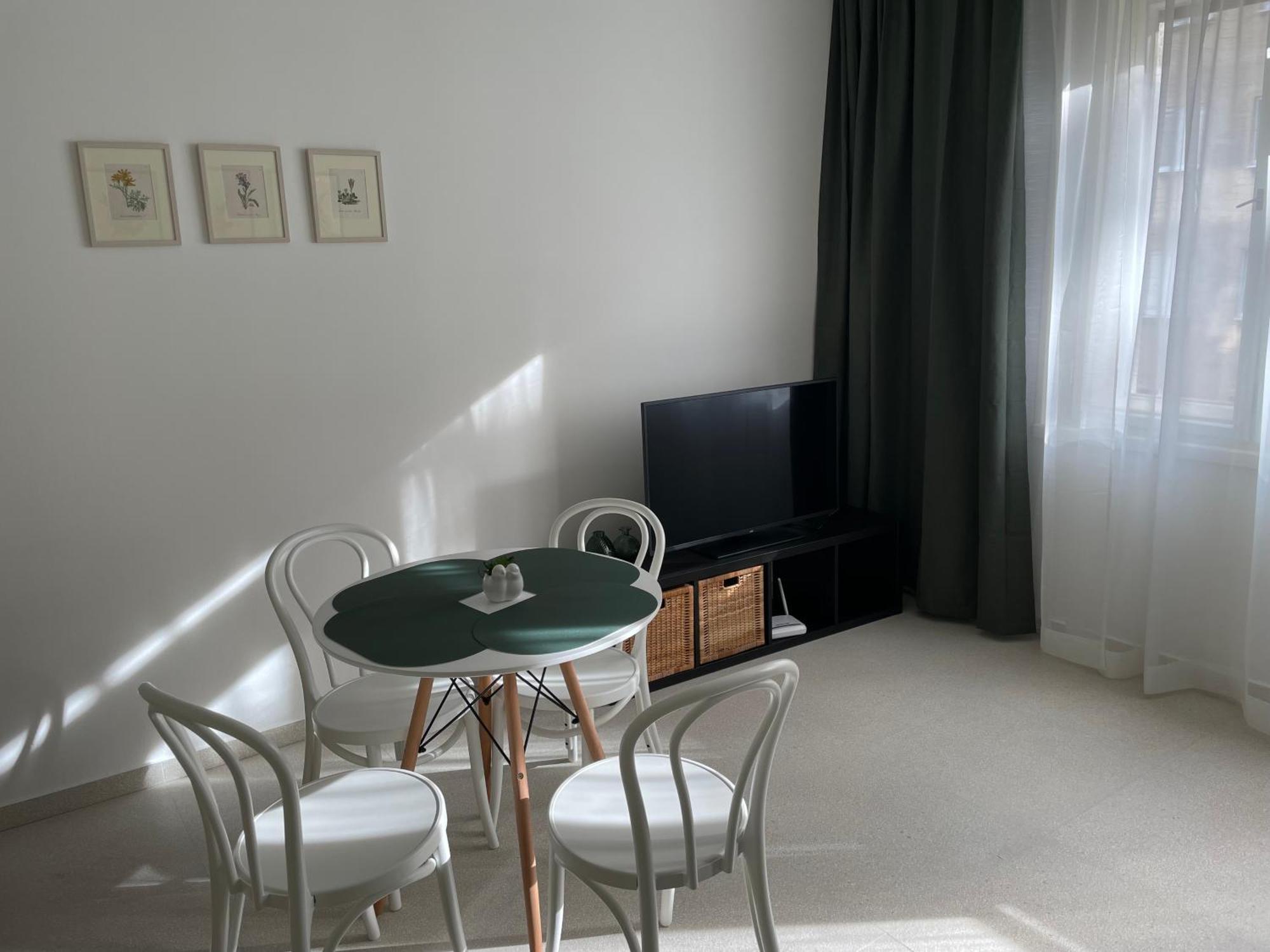 Skau Dunajska Family Two Bedroom Apartment Old Town Братислава Екстер'єр фото